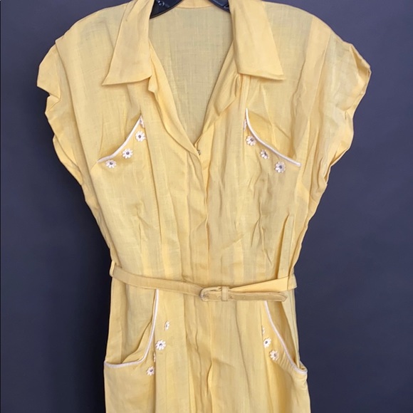 Vintage Linen Yellow Daisy Dress - Picture 2 of 6